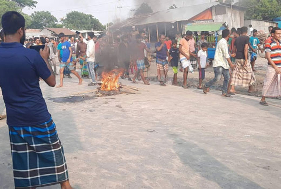 ৬ ঘণ্টা পর নারায়ণগঞ্জে মহাসড়কে যান চলাচল শুরু