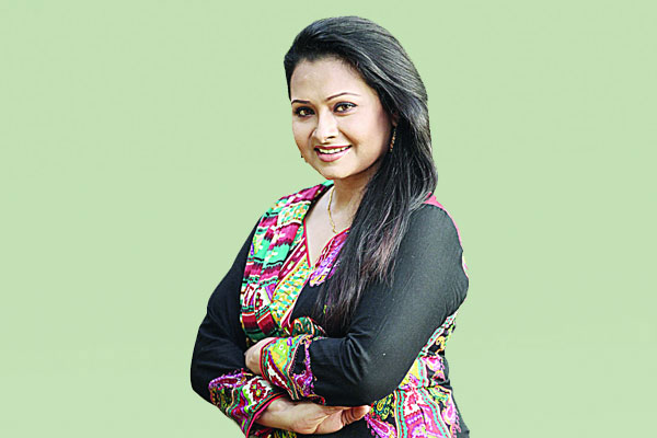 বাবার হাত ধরে অভিনয়ে আসিনি