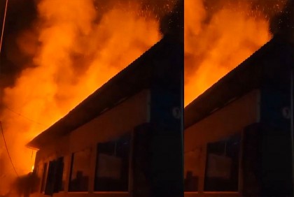 পিরোজপুরের ইন্দেরহাটে আগুনে পুড়েছে ৩ দোকান