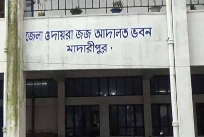 আদালতে ধর্ষণ মামলার বাদীকে মারধরের অভিযোগ আসামির বিরুদ্ধে