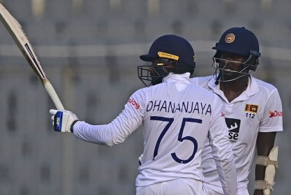 তৃতীয় দিন শেষে ভালো অবস্থানে শ্রীলঙ্কা