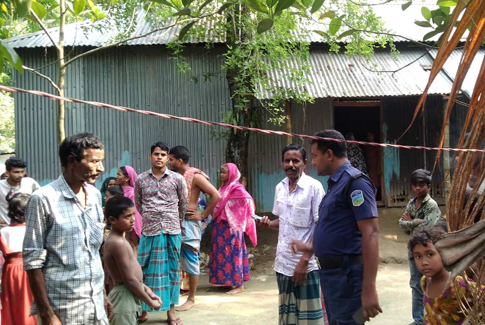 হালুয়াঘাটে নানাবাড়ি বেড়াতে এসে পুকুরে ডুবে শিশুর মৃত্যু