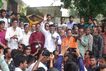 বাংলাদেশ আজ ধ্বংসের মুখোমুখি: দুলু