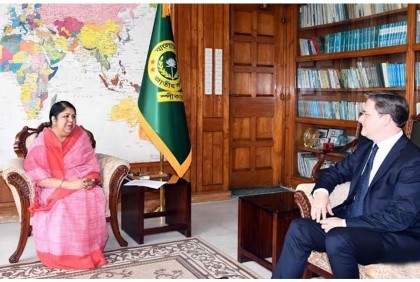 শেখ হাসিনা দেশের মানুষের জীবনমান উন্নয়নে কাজ করছেন : স্পিকার