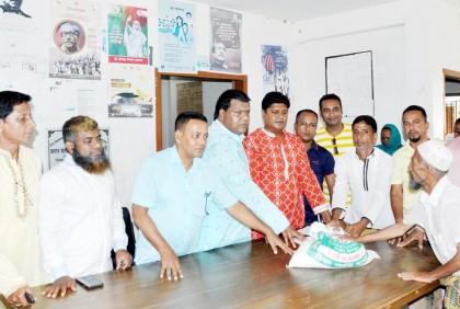 বিশ্বনাথে প্রধানমন্ত্রীর ত্রাণ সহায়তা পেলেন ৩০০ প্রতিবন্ধী