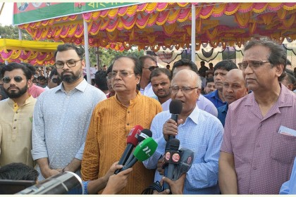 ঘরে বাইরে অস্থির অবস্থা বিরাজ করছে: ড. মোশাররফ