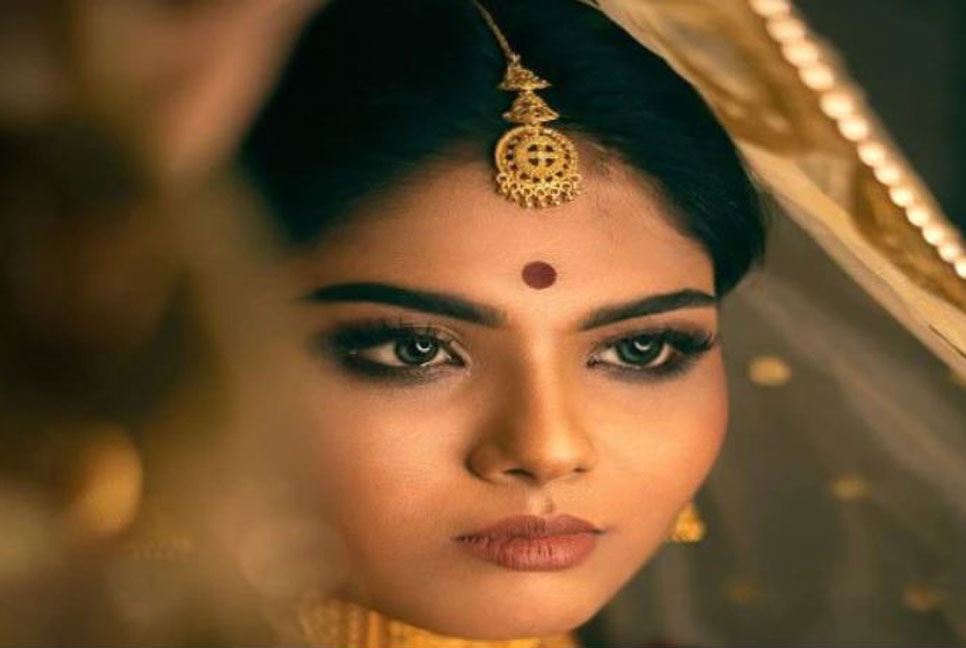 পল্লবী-বিদিশার পর তাদের বান্ধবী অভিনেত্রী মঞ্জুষার রহস্যমৃত্যু