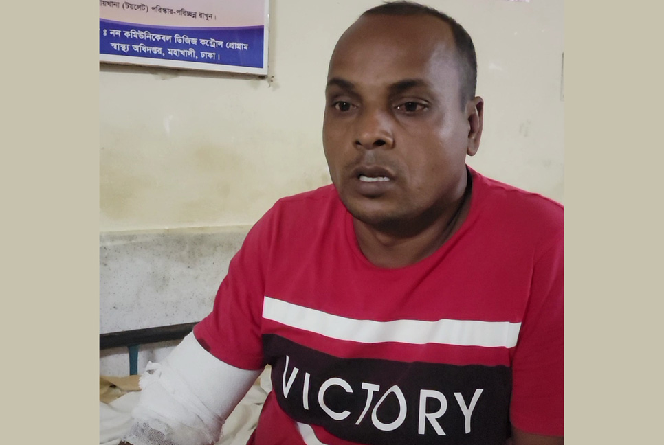 গলাচিপায় পরাজিত মেম্বার প্রার্থীকে হাতুড়িপেটা

