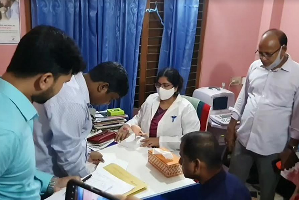 চুয়াডাঙ্গায় ৫ অবৈধ ডায়াগনস্টিক সেন্টার বন্ধের নির্দেশ