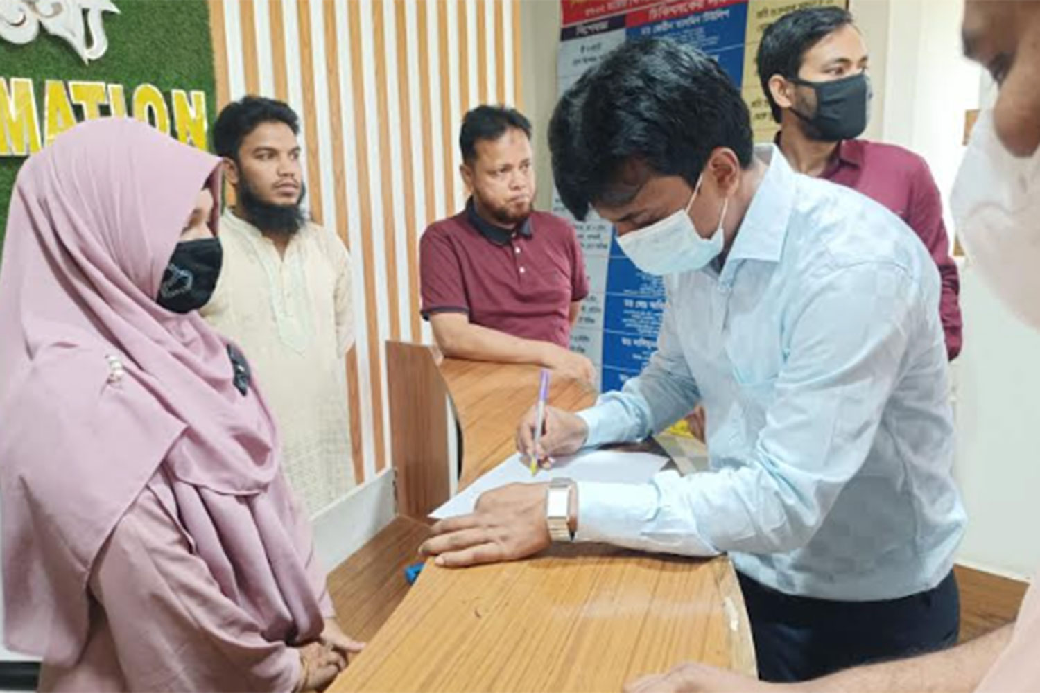নরসিংদীতে ৫ ক্লিনিক-ডায়াগনস্টিক সেন্টার বন্ধ