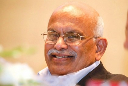 শহীদ মিনারে দুপুরে গাফফার চৌধুরীকে শ্রদ্ধা 