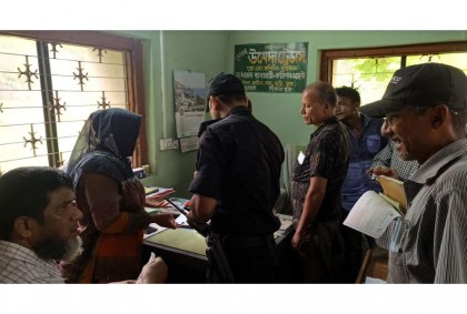 দিনাজপুরে চালের সাথে পাউডার
মিশ্রণ করায় জরিমানা