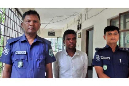 ঘোড়াঘাটে মাদকাসক্ত স্বামীকে 
পুলিশে দিলেন স্ত্রী