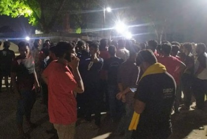 বিদ্যুৎস্পৃষ্টে শ্রমিকের মৃত্যু, ক্ষতিপূরণ চেয়ে রাবিতে বিক্ষোভ