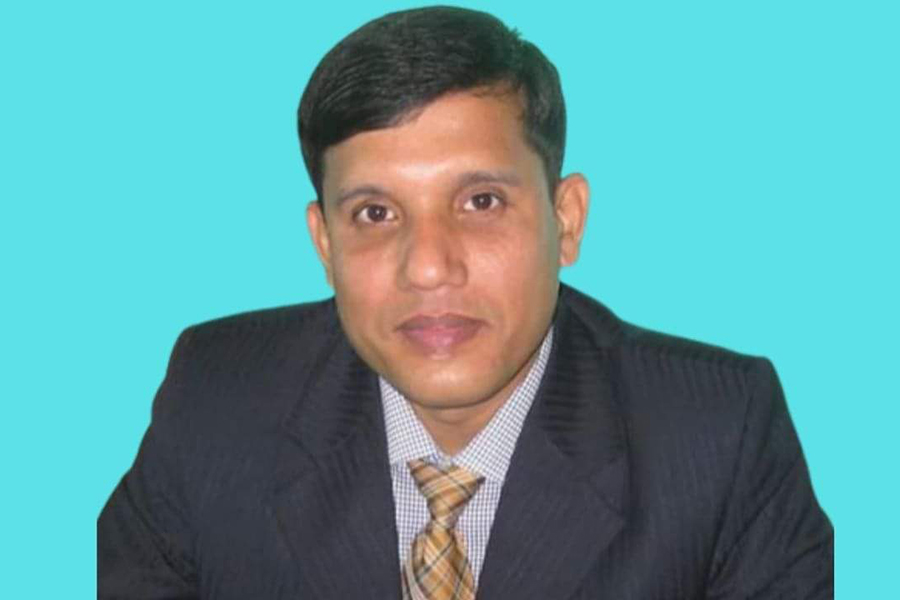 বরিশাল বিভাগে শ্রেষ্ঠ শিক্ষক শামিম সিকদার