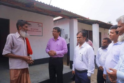 আশ্রয়ণ প্রকল্প পরিদর্শন করেন জিআইইউ মহাপরিচালক