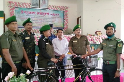 টুঙ্গিপাড়ায় আনসার ও ভিডিপি উপজেলা সমাবেশ