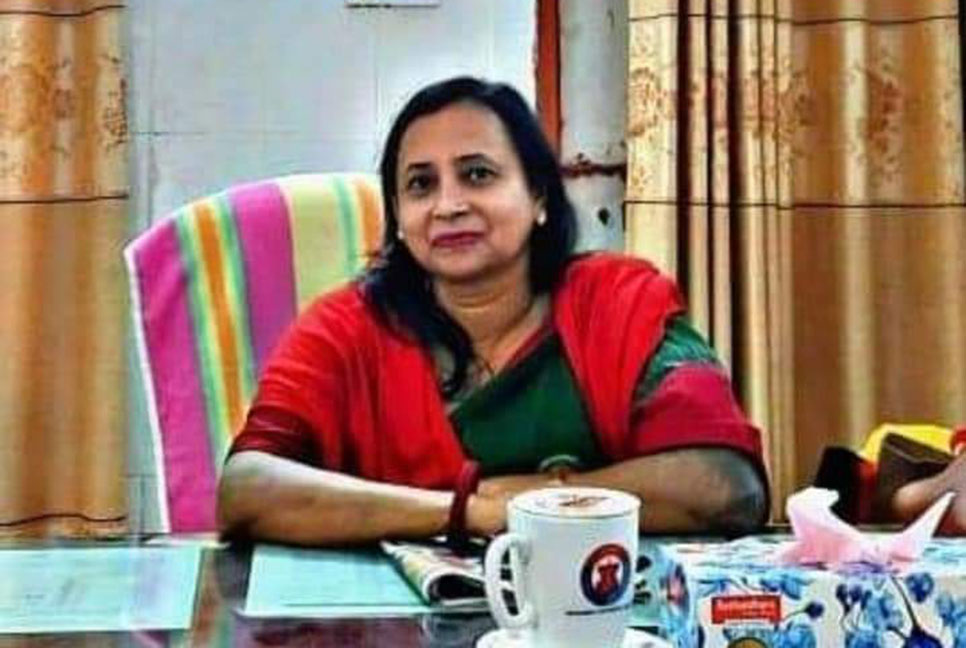 নওয়াব ফয়জুন্নেসা সরকারি কলেজের নতুন অধ্যক্ষ মিতা সফিনাজ