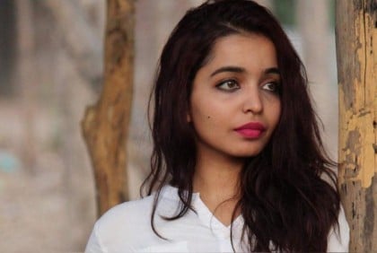 নিজেকে বিয়ে করার ঘোষণা ভারতের তরুণীর