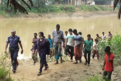 মাকে হত্যা করে নদীতে ফেলল ছেলে