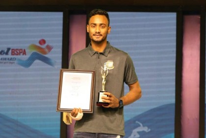 জীবনের ‘প্রথম অ্যাওয়ার্ড’ পেয়ে আপ্লুত শরীফুল