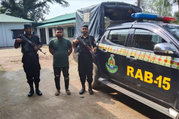 টেকনাফে র‌্যাবের অভিযানে ইয়াবাসহ যুবক আটক
