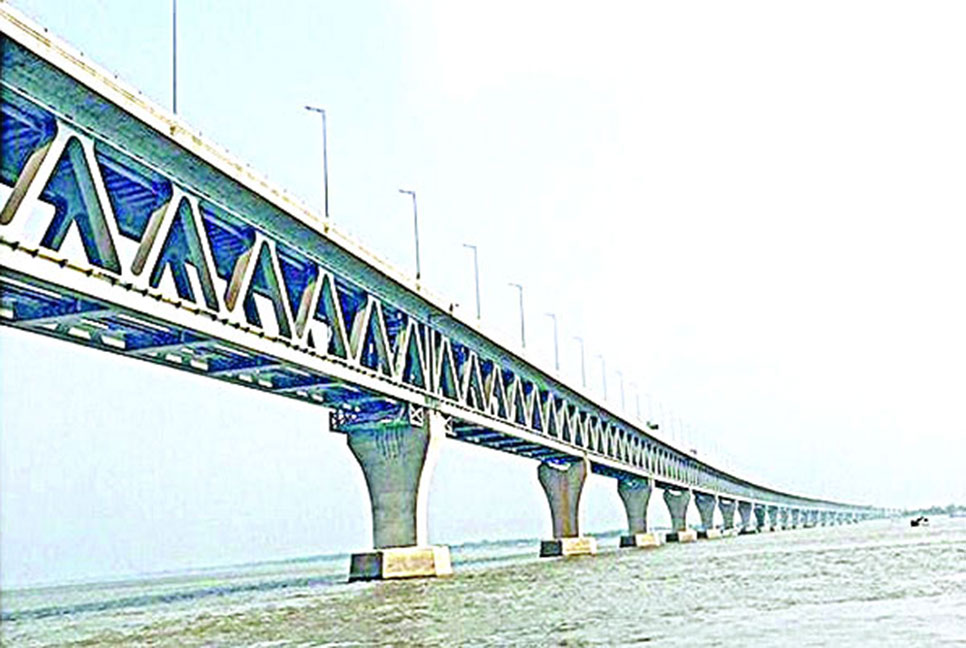 পদ্মা সেতুতে স্বপ্ন দেখছেন ভাঙ্গার চাষিরা