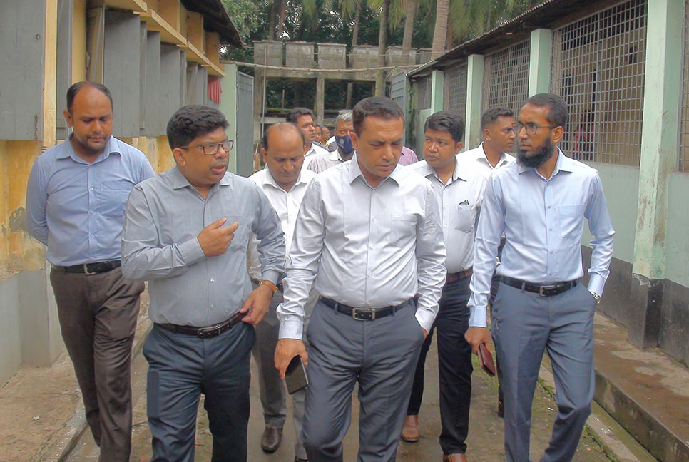 দুস্থ শিশু প্রশিক্ষণ ও পুনর্বাসন কেন্দ্র পরিদর্শন সমাজকল্যাণ সচিবের
