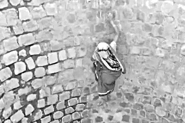 পানির জন্য জীবনের ঝুঁকি