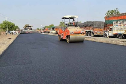 সাড়ে ৪ দিনে তৈরি হচ্ছে ৭৫ কিলোমিটার রাস্তা!