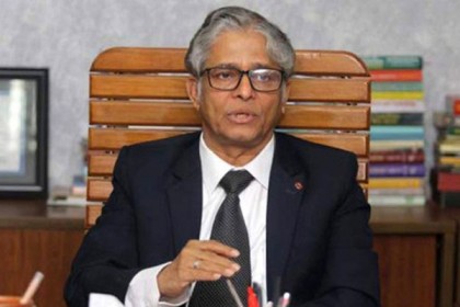 ক্যাম্পাসে জনসমাগম কমাতে অভিভাবকদের সহযোগিতা চাইলেন উপাচার্য