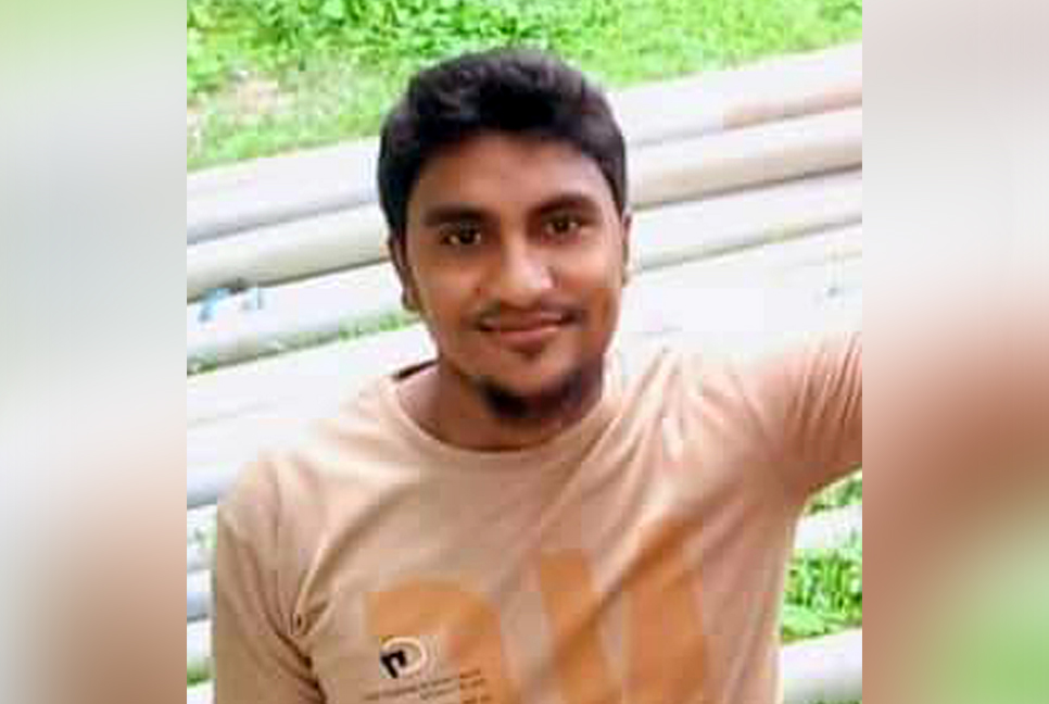 সমুদ্রে কলাগাছ ধরে ভেসে ছিলেন ২৪ ঘণ্টা, অতঃপর...