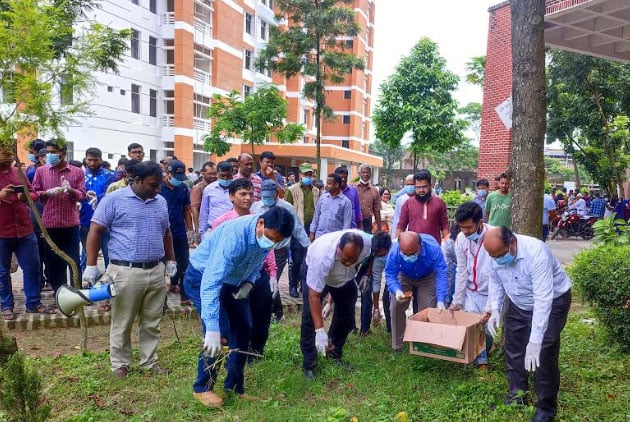 
হাবিপ্রবিতে বৃক্ষরোপণ ও ক্লিন 
ক্যাম্পাস কর্মসূচি 