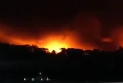 ৭ ঘণ্টায়ও নিয়ন্ত্রণে আসেনি সীতাকুণ্ডের আগুন, অসহায় ফায়ার সার্ভিস