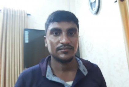 কলাগাছ আঁকড়ে সাগরে বাঁচার লড়াই, দেশে ফিরেছেন সেই ফিরোজ 