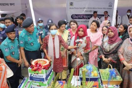 চট্টগ্রামে বিস্ফোরণে আহতদের পাশে পুনাক সভানেত্রী 


