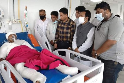 ‘অগ্নিকাণ্ডে ক্ষতিগ্রস্তদের জন্য আওয়ামী লীগ নেতাকর্মীরা কাজ করছেন’