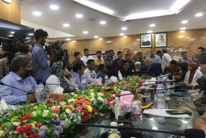 হাসপাতালে ভিড় করবেন না  : ডা. সামন্ত লাল সেন