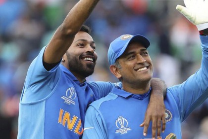 ধোনিকে নিয়ে অজানা তথ্য ফাঁস করলেন হার্দিক পান্ডিয়া