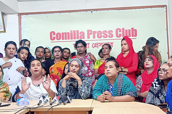 ‘আমরা রাজনীতি করি না পেট নীতি করি’