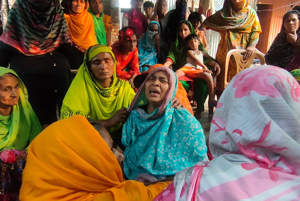 ডিবিসি নিউজের প্রযোজনা নির্বাহীর গ্রামের বাড়িতে শোকের মাতম