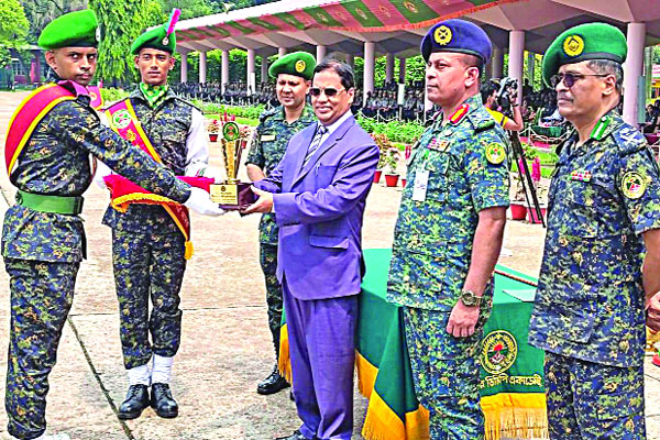 আনসার-ভিডিপি কর্মকর্তাদের প্রশিক্ষণ সমাপনী কুচকাওয়াজ