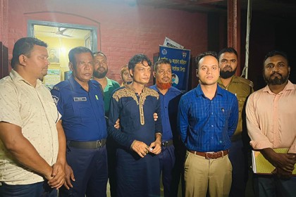 ট্রেনের টিকিট কালোবাজারি, একজনের ৬ মাসের কারাদণ্ড