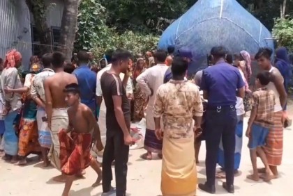 সিরাজগঞ্জে বাসের ধাক্কায় বৃদ্ধা নিহত