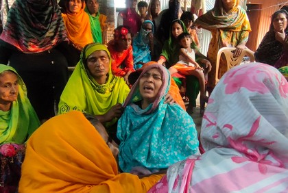 ডিবিসি নিউজের প্রযোজনা নির্বাহীর গ্রামের বাড়িতে শোকের মাতম