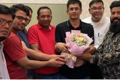 চঞ্চলের সাথে সিঙ্গাপুর আওয়ামী লীগের শুভেচ্ছা বিনিময়