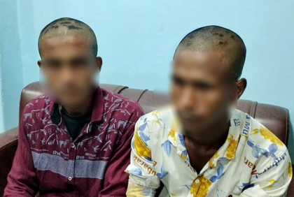 বিয়ের অনুষ্ঠানে মেয়েদের সাথে কথা বলায় মাথা ন্যাড়া করা হল দুই যুবকের 