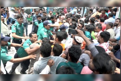 বরিশালে বিএনপির পৃথক বিক্ষোভ সমাবেশ 