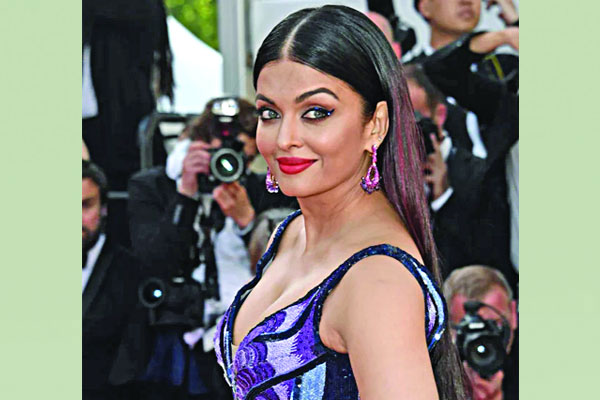 রজনীকান্তের ‘স্ত্রী’ ঐশ্বরিয়া