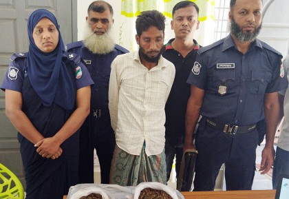 মোরেলগঞ্জে গাঁজা ও তক্ষকসহ গ্রেফতার ১